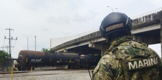 militares toman trenes