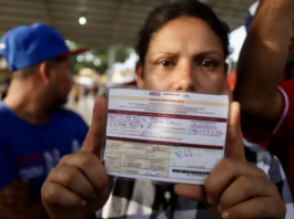 Screenshot 2023-05-12 at 18-04-38 México entrega miles de permisos a migrantes y disuelven la caravana