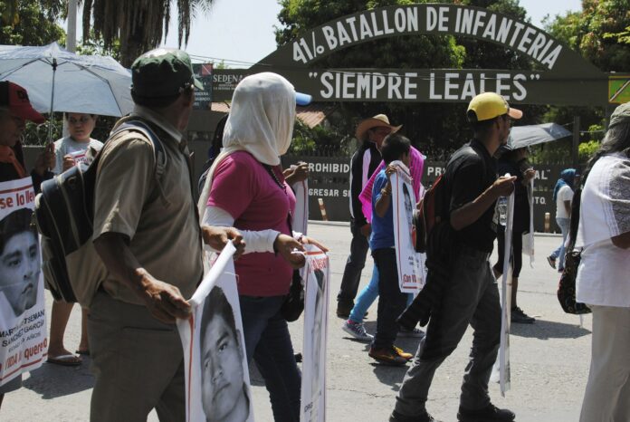 detienen a exgeneral por caso ayotzinapa